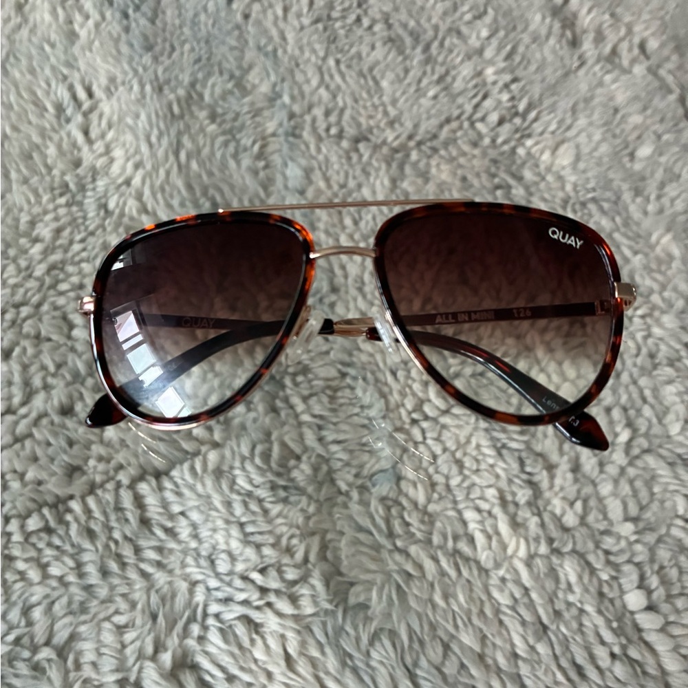 Quay Australia All In Mini Aviator Sunglasses -Tortoise Brown Fade - Picture 2 of 6